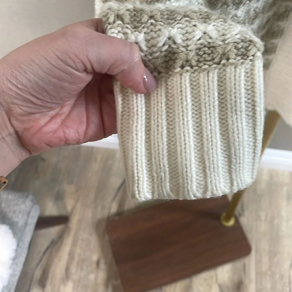 Arizona cream & taupe button down cardigan size small - Picture 3 of 8